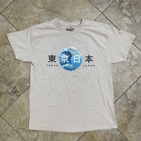 Popular Poison Tokyo Japan Wave Graphic T-Shirt Mens Large Crew Neck - Picture 1 of 5